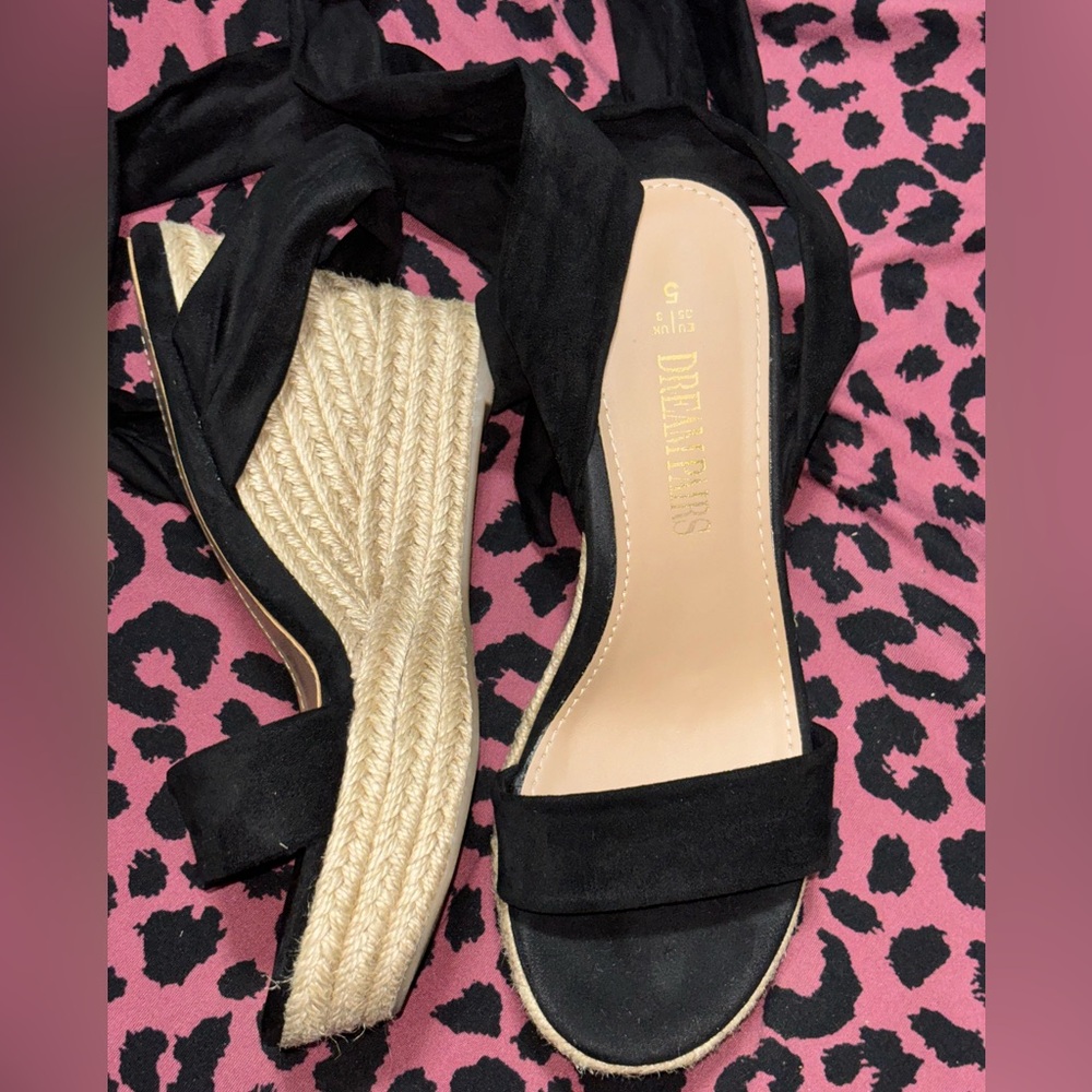 Black espadrilles!